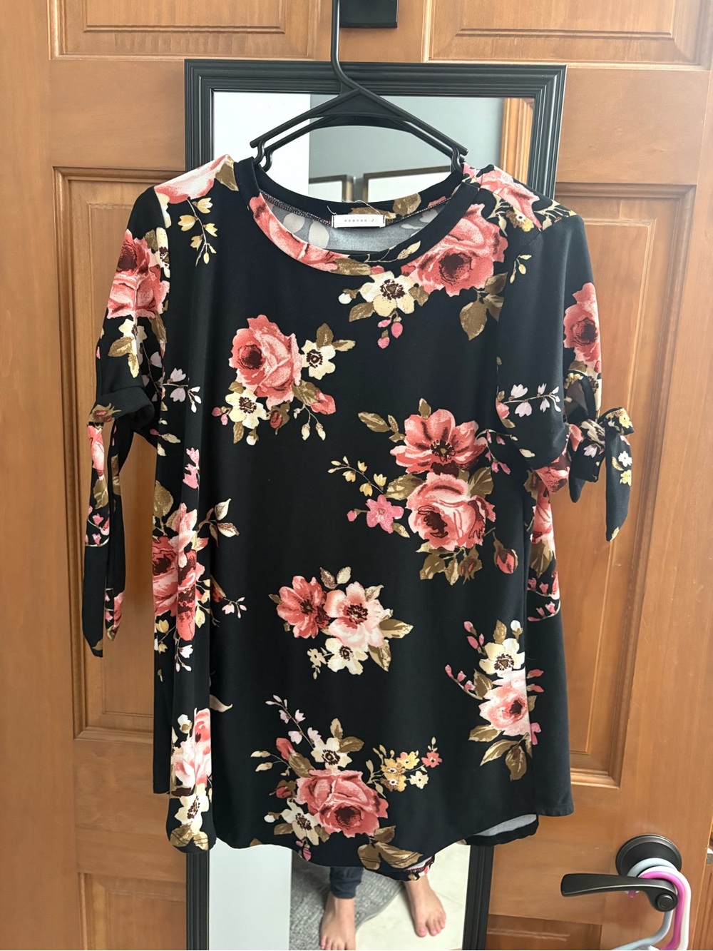 Women's Black Floral Tie-Sleeve Top - Pink Rose Print